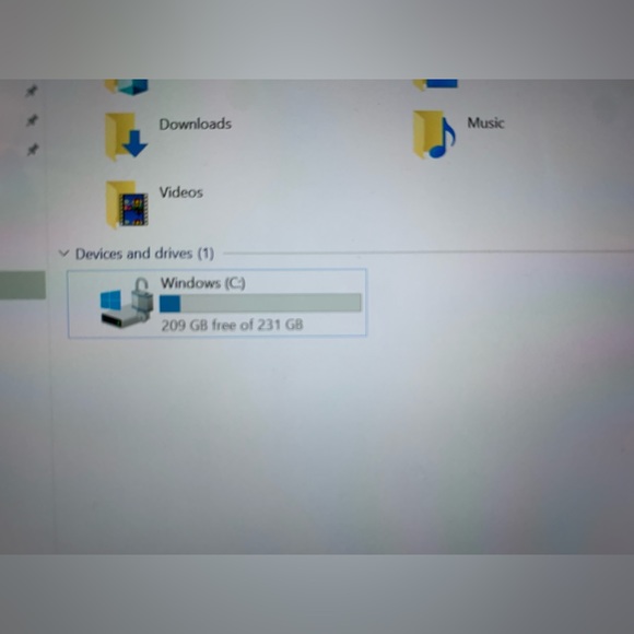 Microsoft Surface Pro - Picture 4 of 5